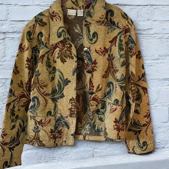 More by Lata Carpet print light jacket  size S 60% cotton 40% polyester - Picture 1 of 4